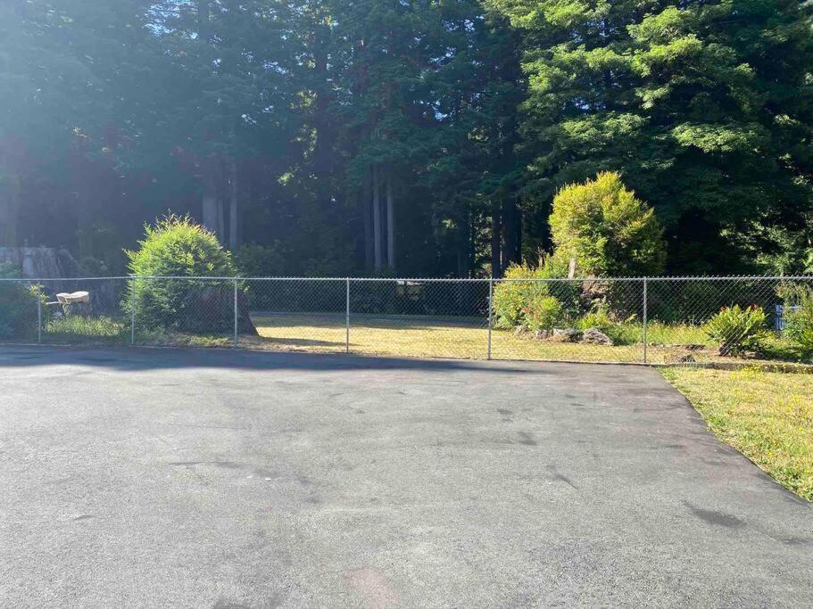 Апартаменты Get Away In The Redwoods Кресент-Сити Экстерьер фото